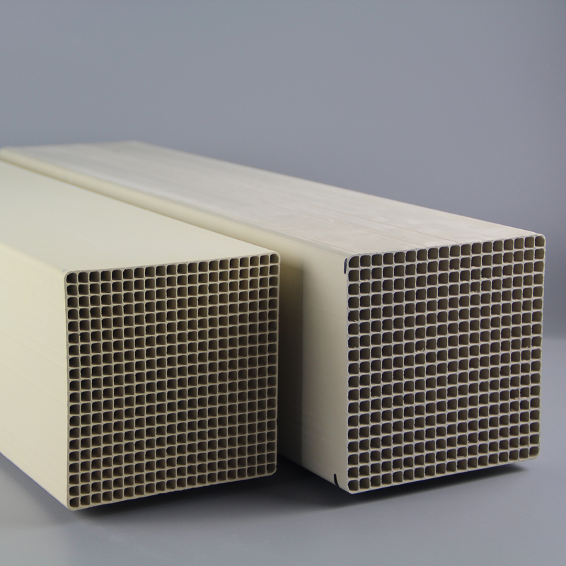 水泥工廠是怎么樣來選擇脫硝催化劑產品的 水泥工廠是怎么樣來選擇脫硝催化劑產品的